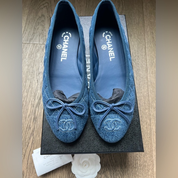 CHANEL Shoes - Chanel denim ballet flats 26P size 37